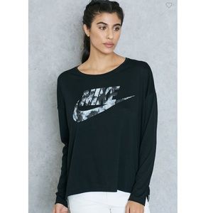 NIKE | Logo Top